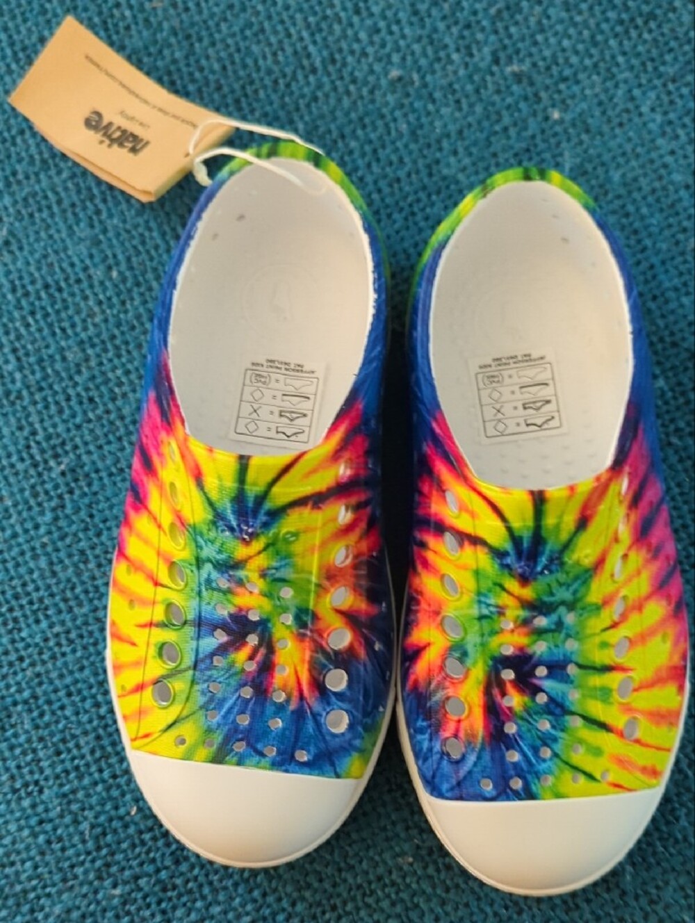 Native Shoes Kids C9 Tie-Dye Slip-On Sneakers - Blue/Yellow/Green - Picture 5 of 5
